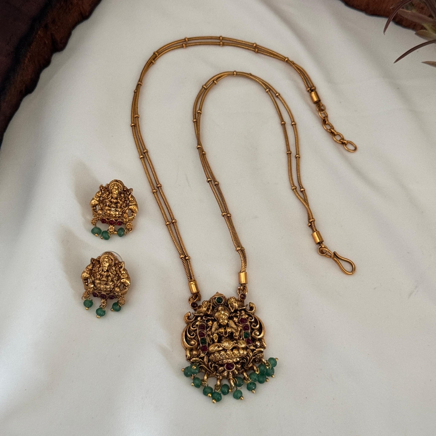 Antique Lakshmi Necklace with Earrings AN79