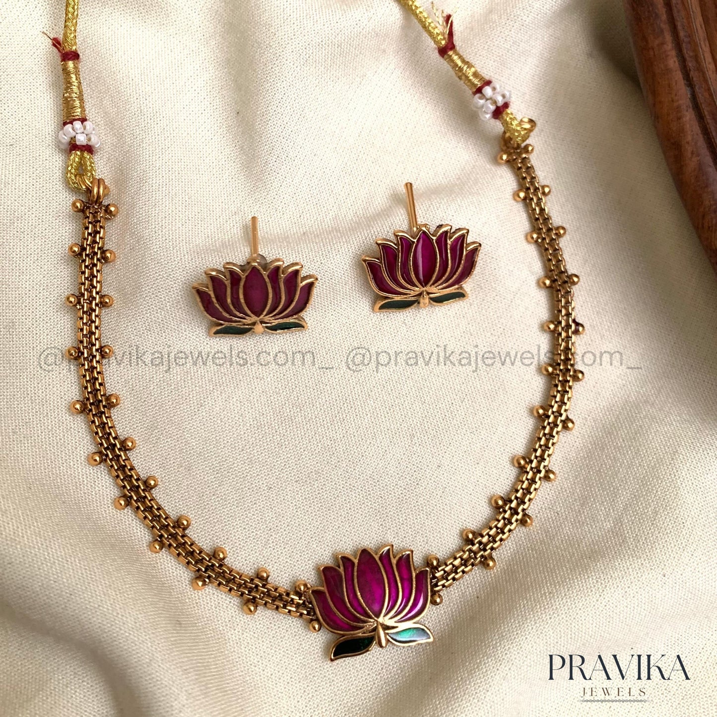 Antique Lotus Enamel Necklace Set AN134