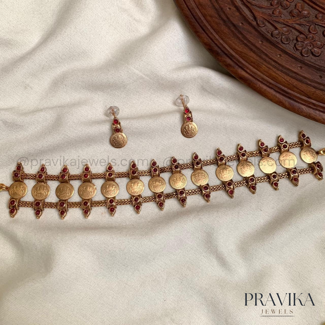 Temple Coin Choker Set AN141