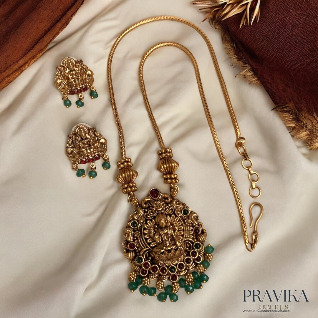 Lakshmi Temple Pendant Chain with Earrings AN96