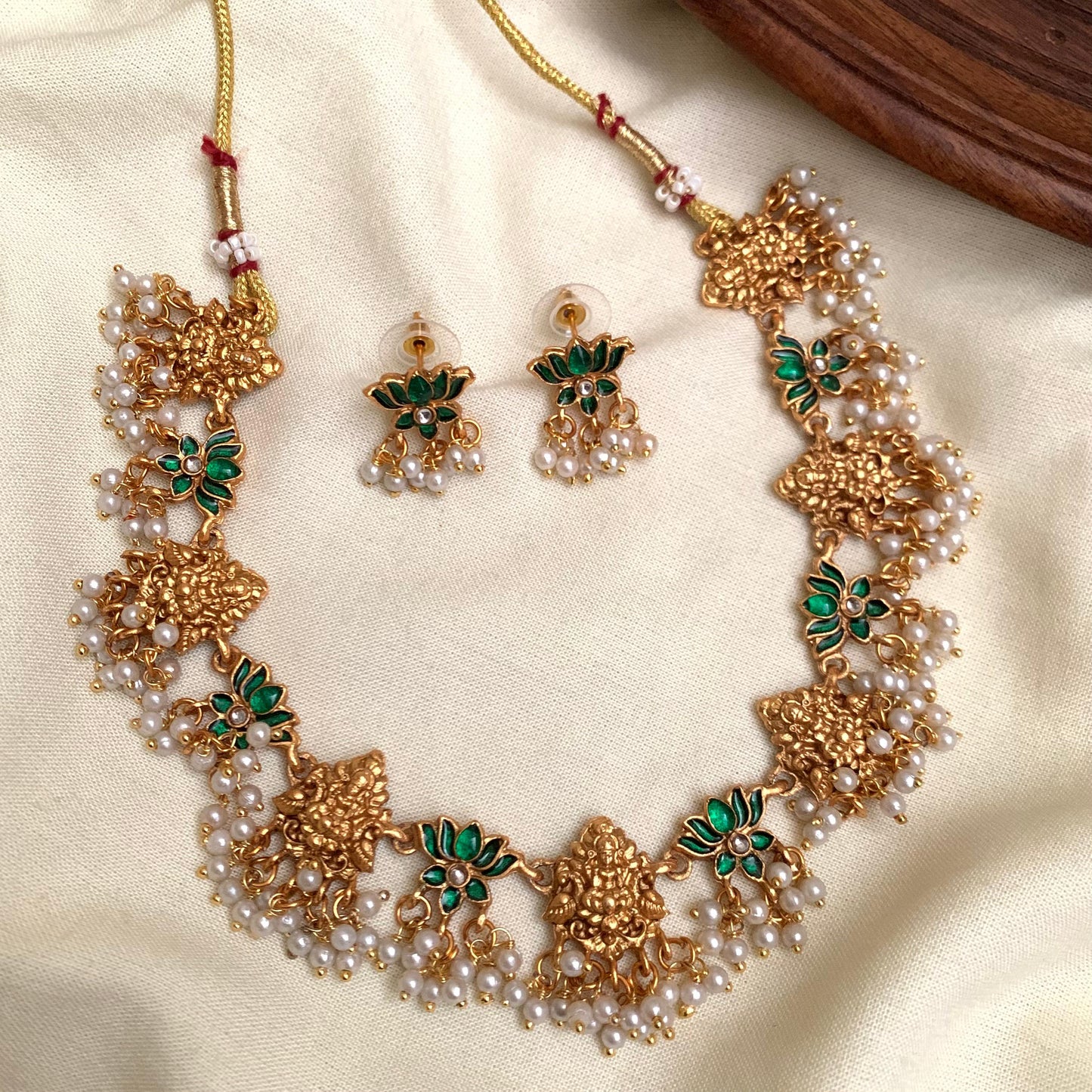 Lakshmi Temple Necklace Set AN107