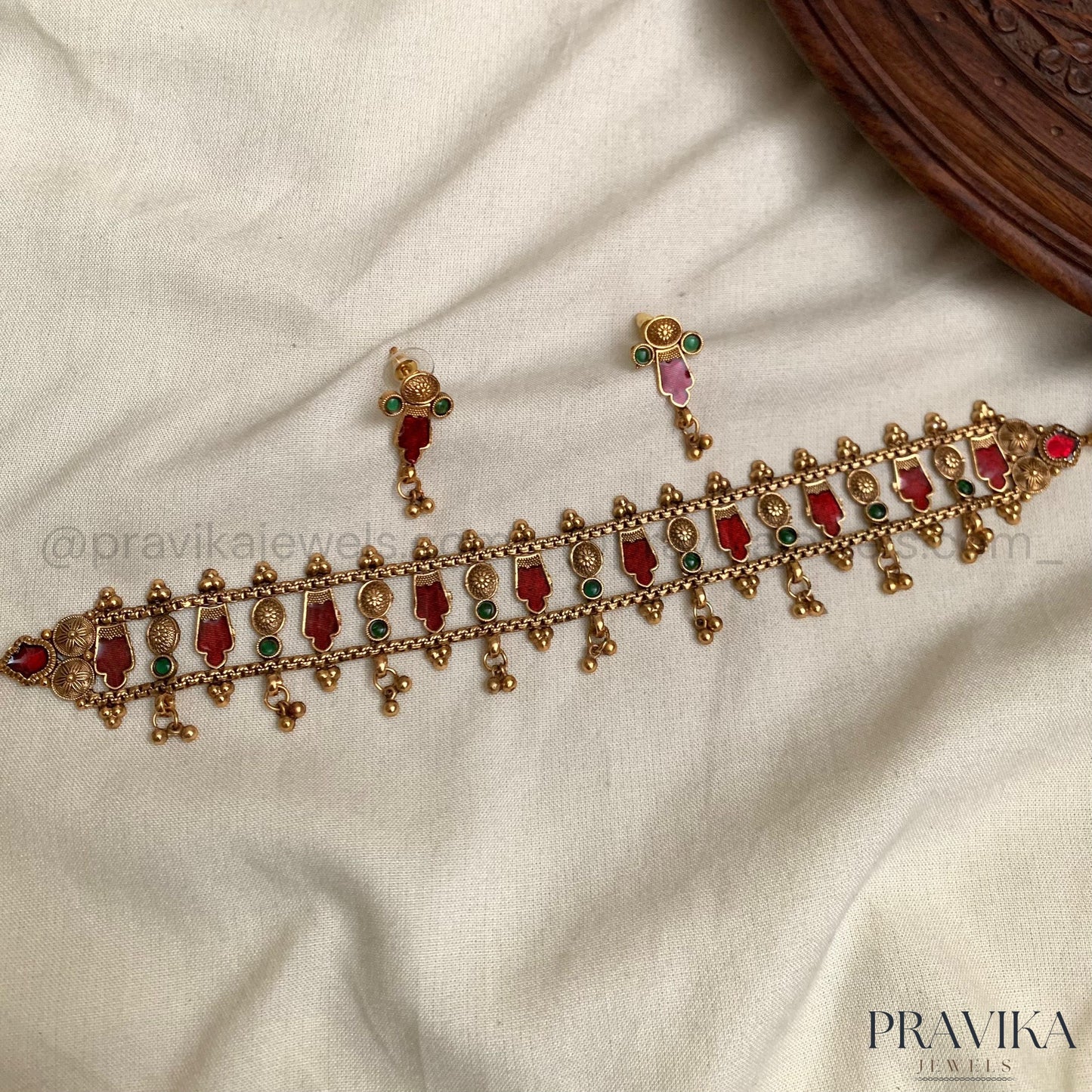 Antique Kemp Choker with Red & Green Stones AN109