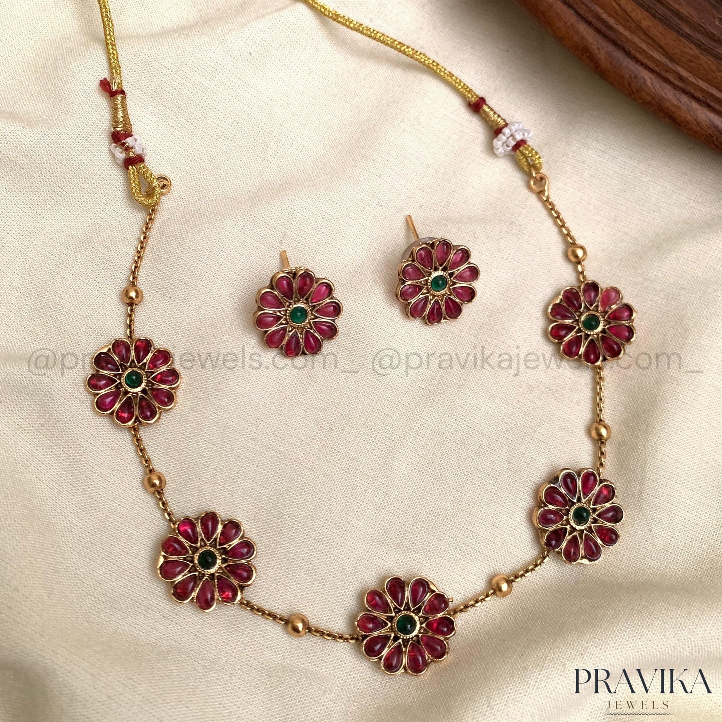 Floral Necklace Set AN110