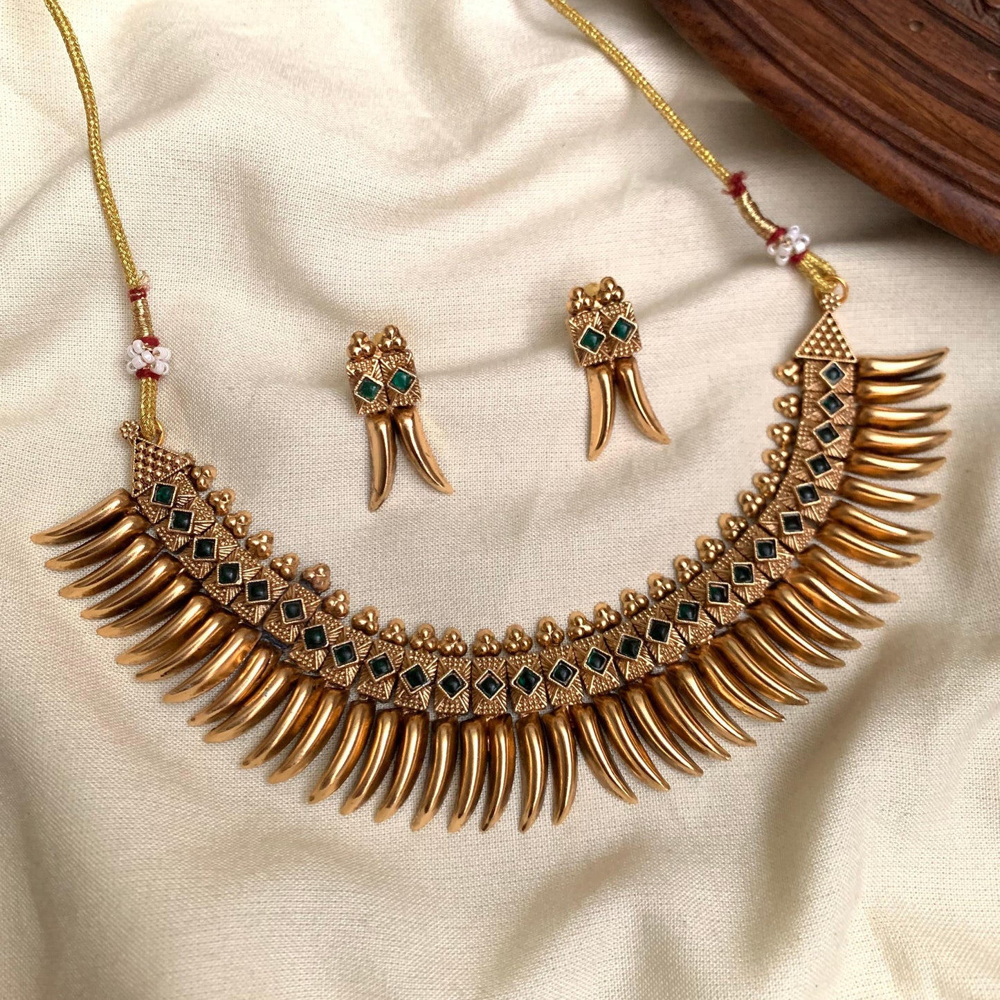 Antique Temple Style Tholu Bommalata Necklace Set AN69