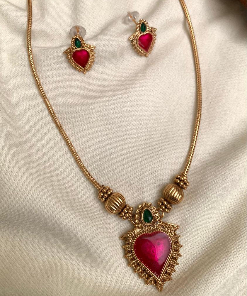 Heart Pendant Traditional Necklace Set AN76