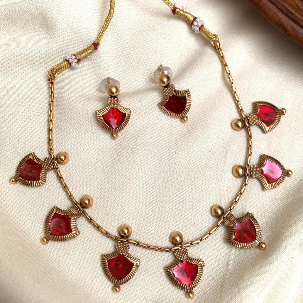 Kemp Stone Necklace with Earrings AN91