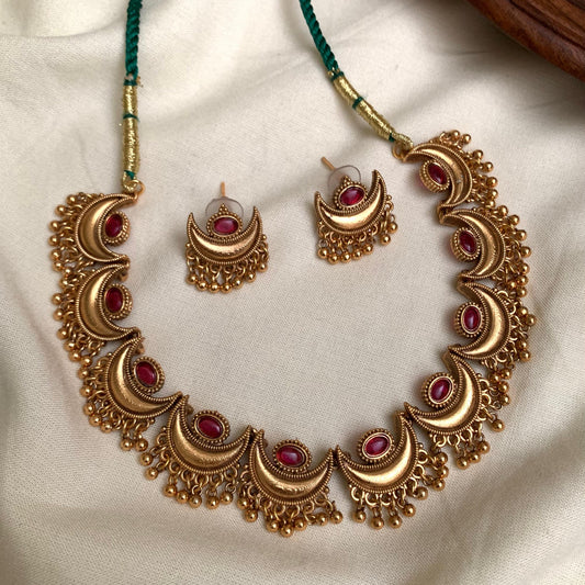 Chandrama Necklace Set (Ruby / Emerald) AN29