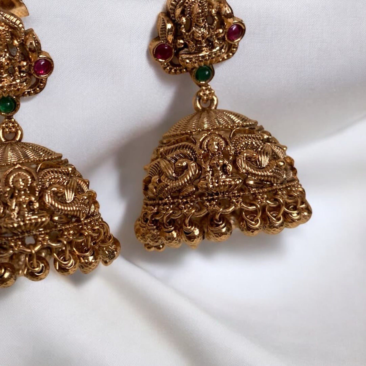 Antique Jumka AJ02