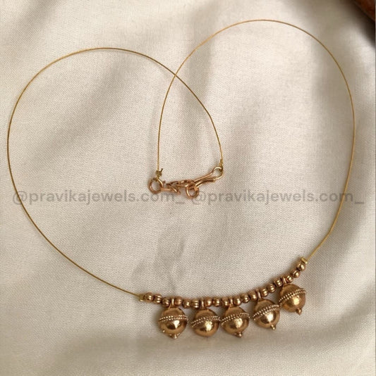 Antique Ball Pattern Wire Necklace IN10