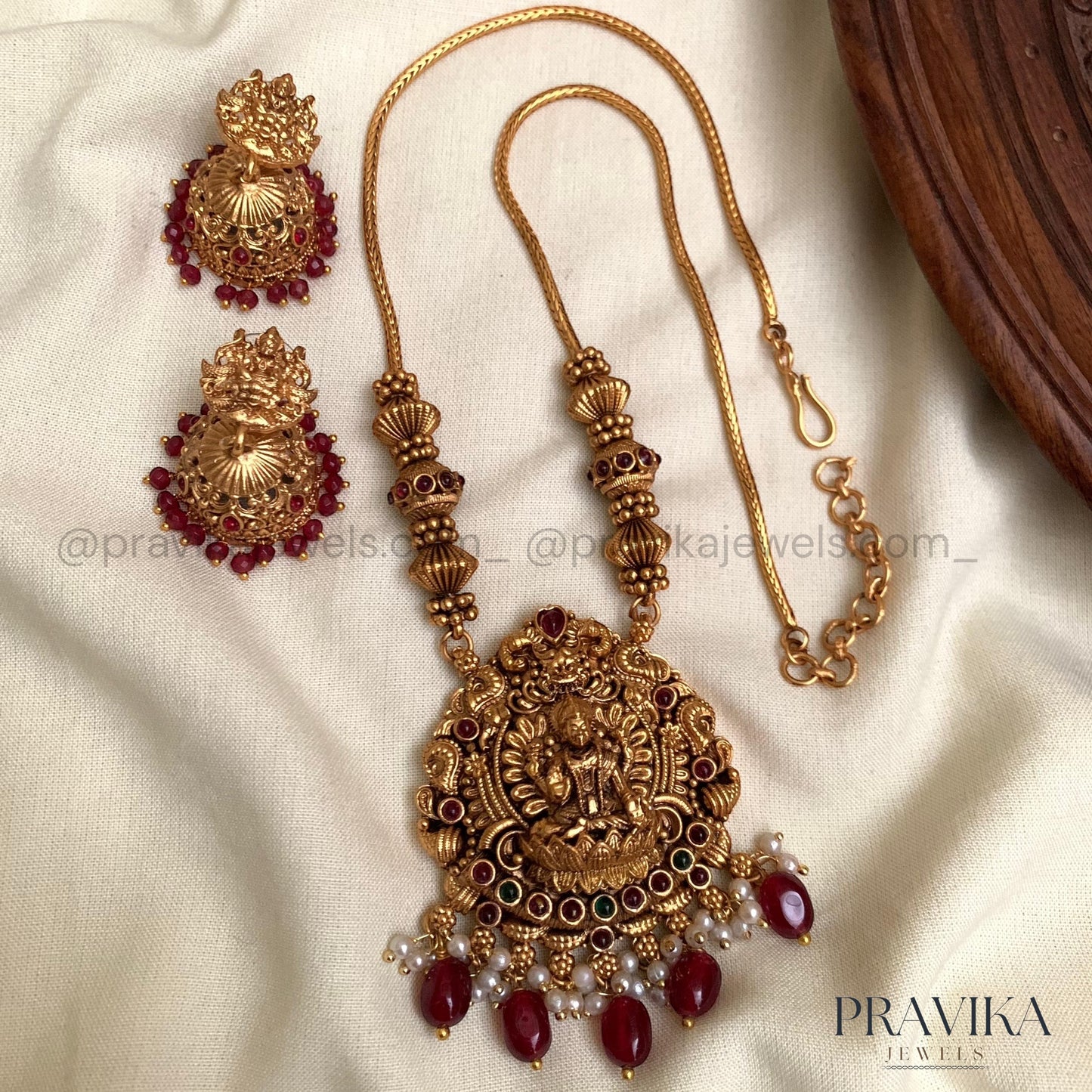 Lakshmi Antique Temple Necklace Set AN129