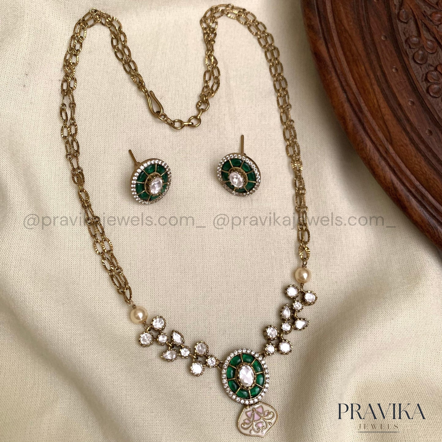 Pravika Luxe Kundan Necklace Set PL14