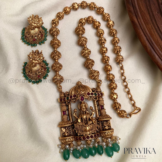Antique Lakshmi Temple Pendant Set AN124