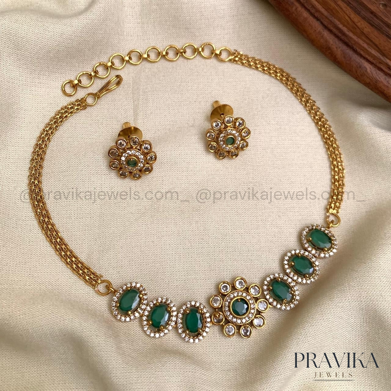 Victorian Floral Necklace Set VN14