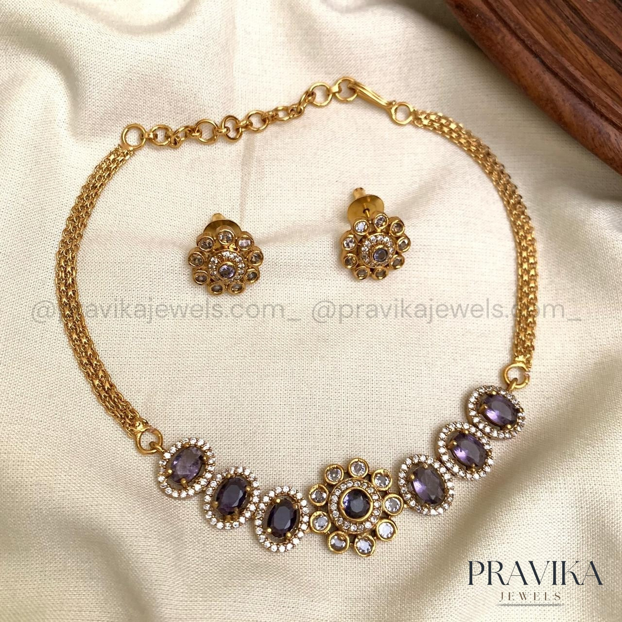 Victorian Floral Necklace Set VN14