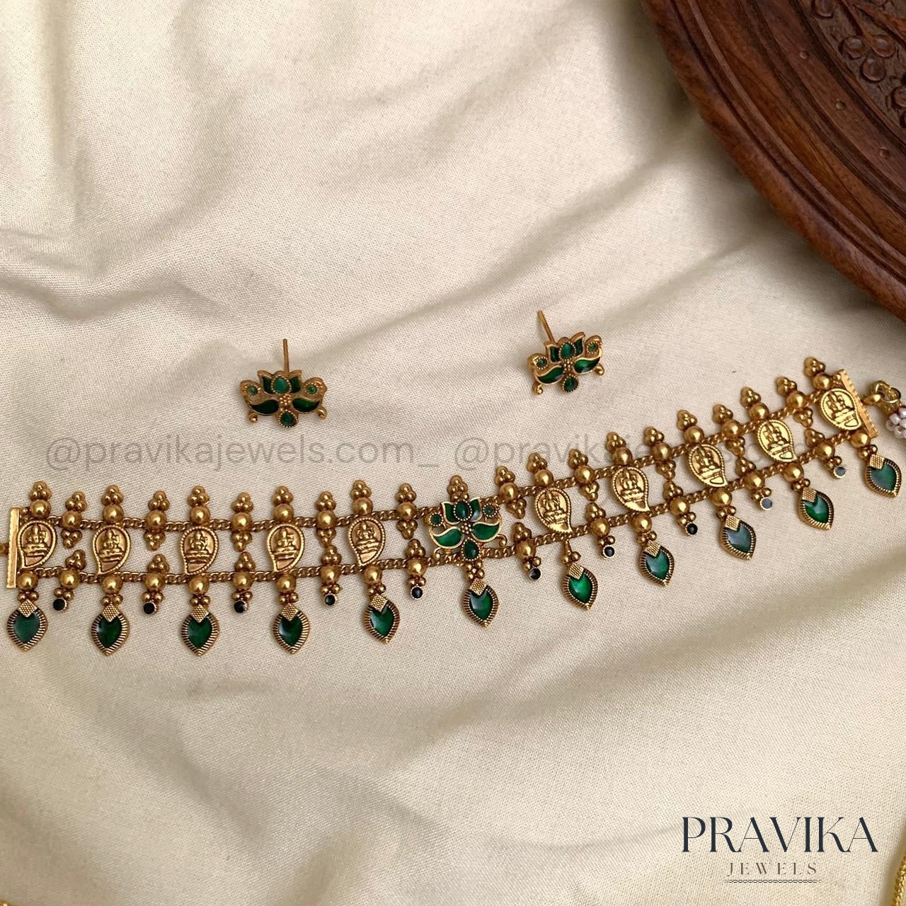 Antique Temple Coin Choker Set AN137