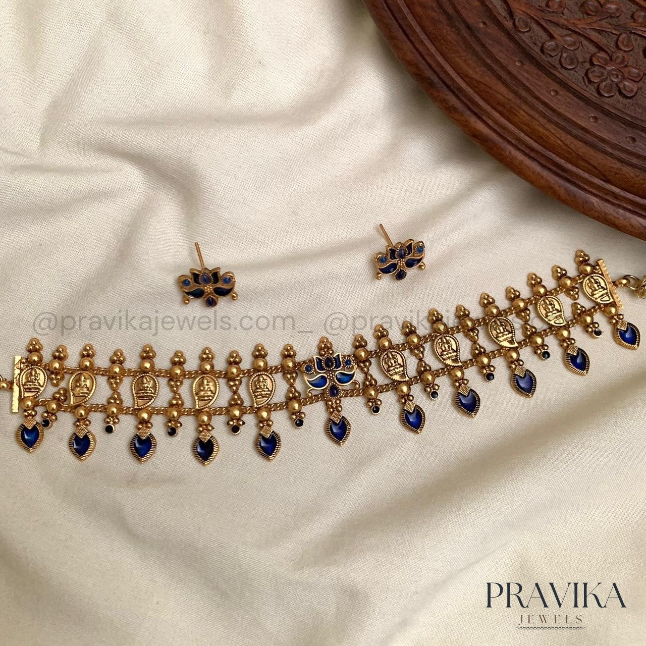 Antique Temple Coin Choker Set AN137