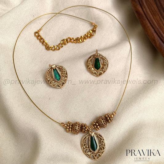 Elegant Pearl Drop Necklace Set AN162