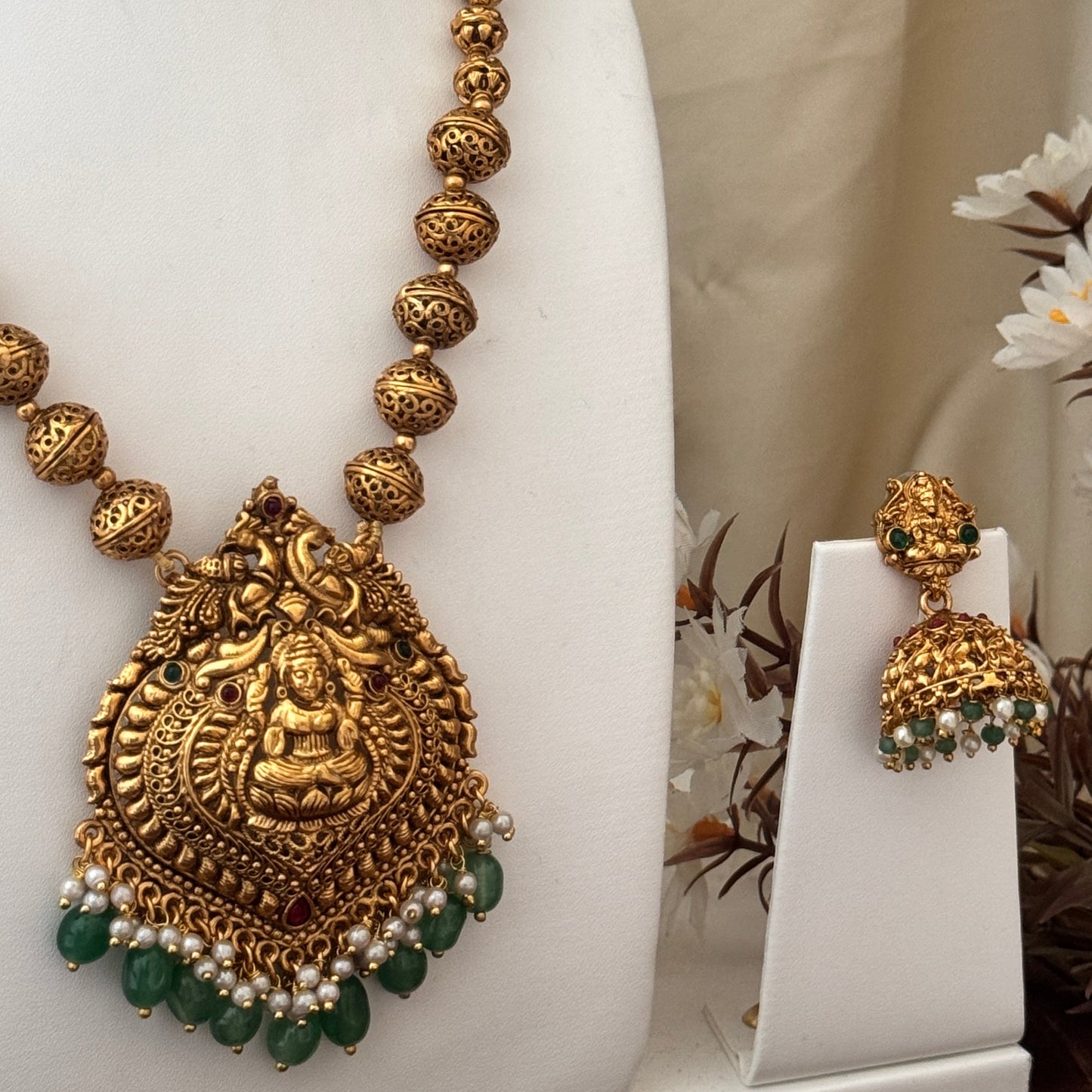Antique Gold Lakshmi Temple Necklace Set AN35