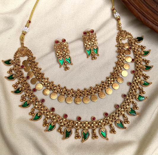 Lakshmi Necklace with Green Beads & Earrings AN100