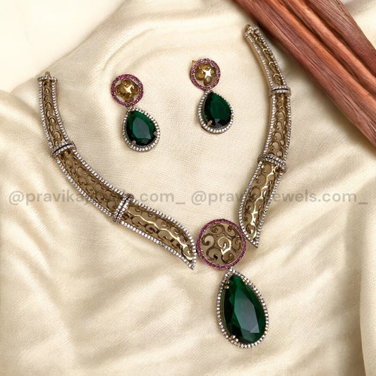 Victorian Regal Teardrop Necklace Set VN03