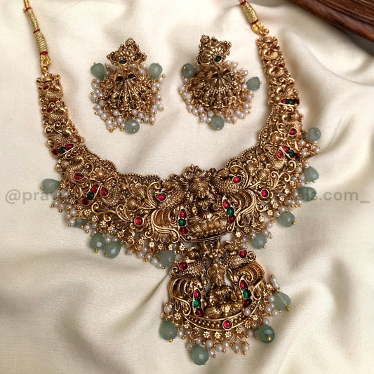 Antique Lakshmi Pendant Necklace Set AN18