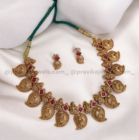 Antique Gold-Plated Necklace AN11