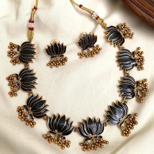 Black Lotus Necklace Set with Earrings AN90