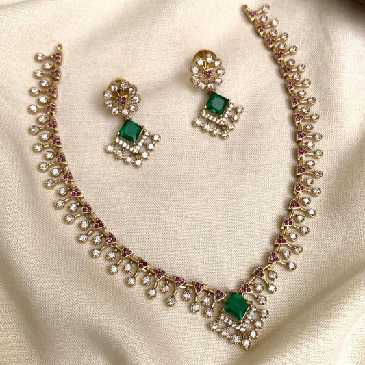 Royal Victorian Necklace VN09
