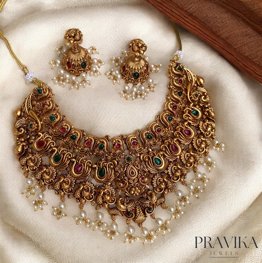 Golden Aaradhya Temple Choker Set with Earrings AN23