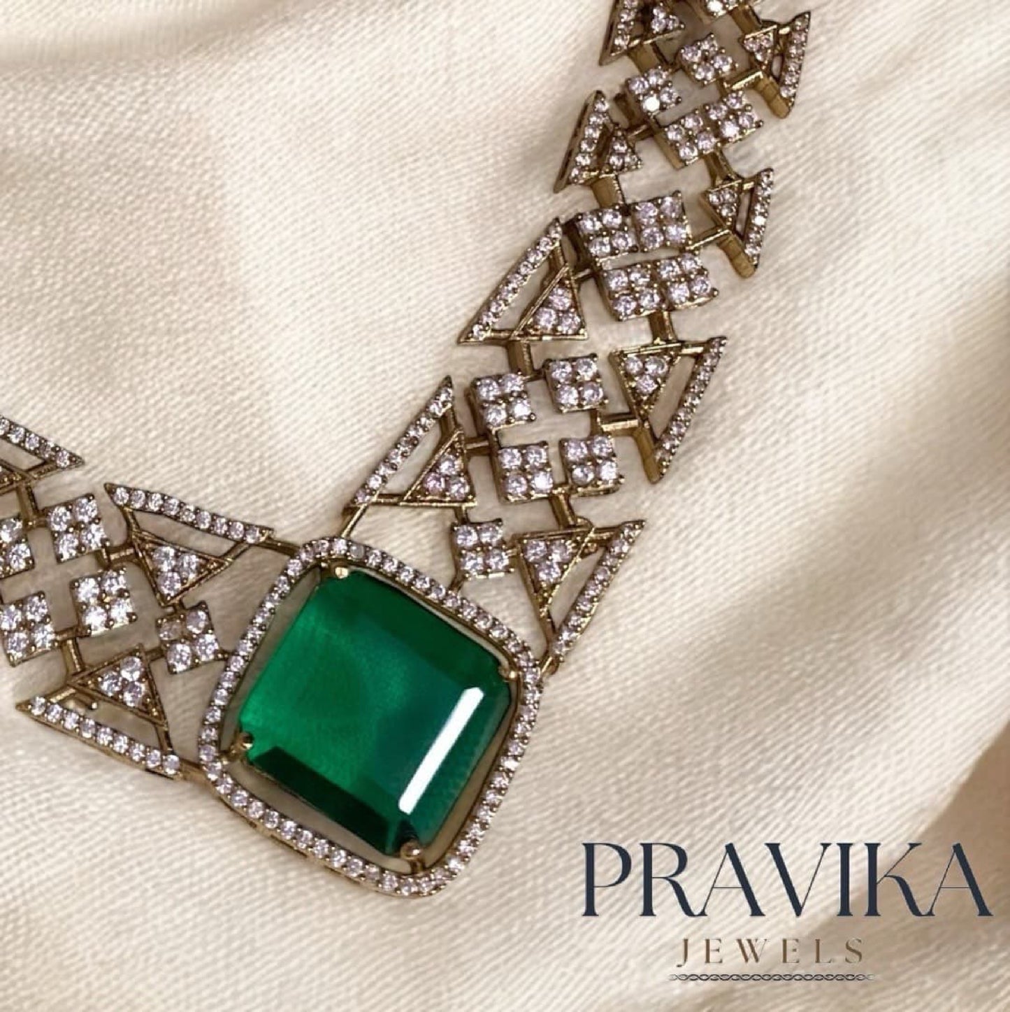 Royal Emerald Radiance AD Necklace Set VN06