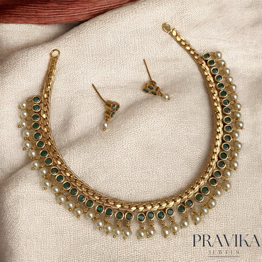 Temple Bead Edge Choker Set AN24